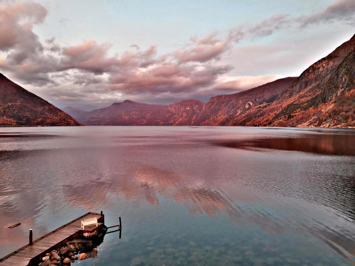 Вилла Fjordperlen Эйдфьорд Экстерьер фото