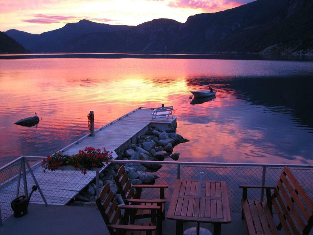 Вилла Fjordperlen Эйдфьорд Экстерьер фото